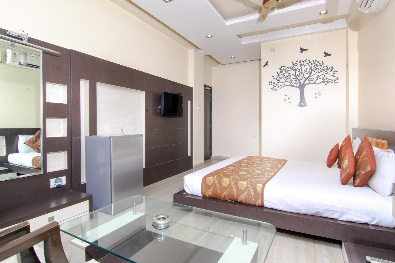 Hotel Sundaram Prayagraj Exterior foto